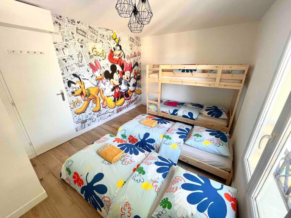 Family Disney House 마그니 레 홍그레 외부 사진