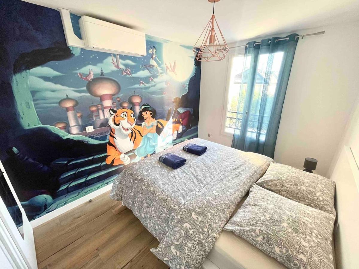 Family Disney House 마그니 레 홍그레 외부 사진
